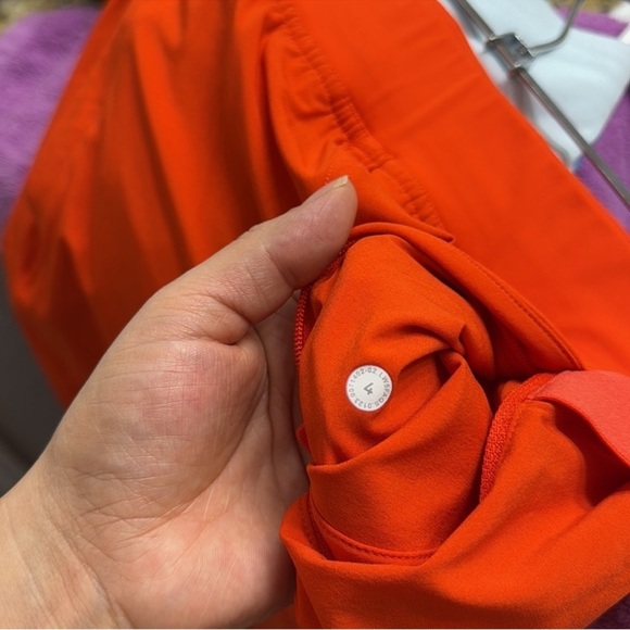 Lululemon adapted state high-rise jogger *Air flow solar orange  sz 4 NWOT. - Picture 16 of 16
